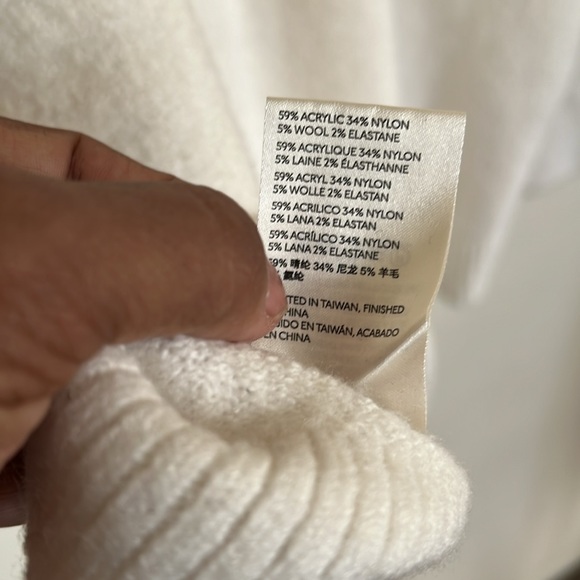 Free People Women’s Sweater - Picture 9 of 11